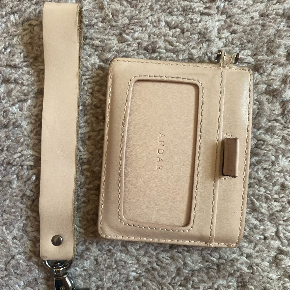 Daryl Ann Denner Andar wallet
